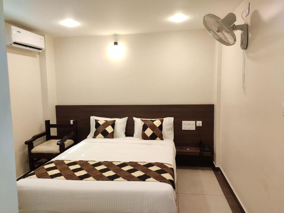 Kalathil Tourist Home Kunnamkulam المظهر الخارجي الصورة