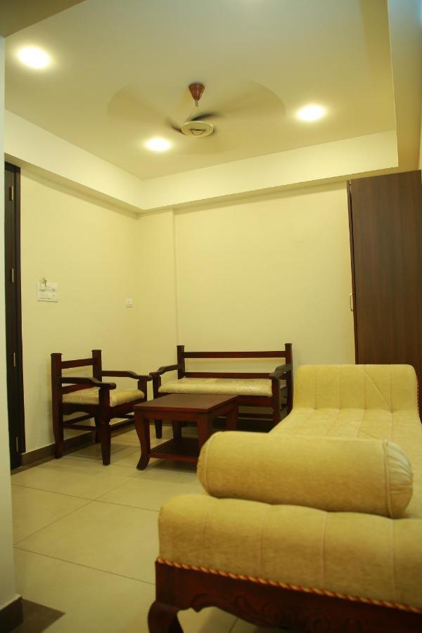 Kalathil Tourist Home Kunnamkulam المظهر الخارجي الصورة