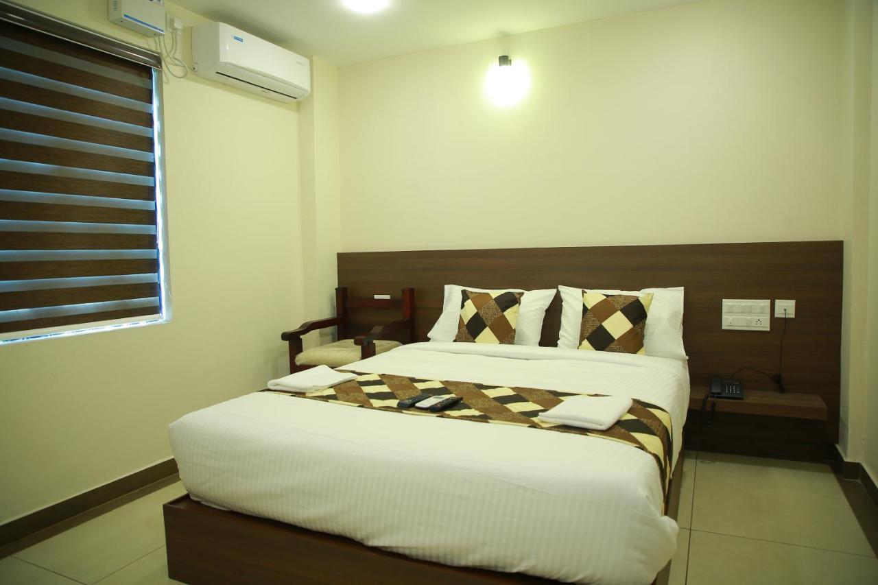 Kalathil Tourist Home Kunnamkulam المظهر الخارجي الصورة